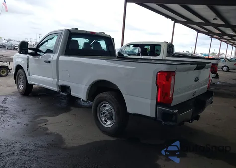 2023 Ford F-250 Xl z USA, uszkodzony, nr VIN 1FTBF2AA5PEC14358